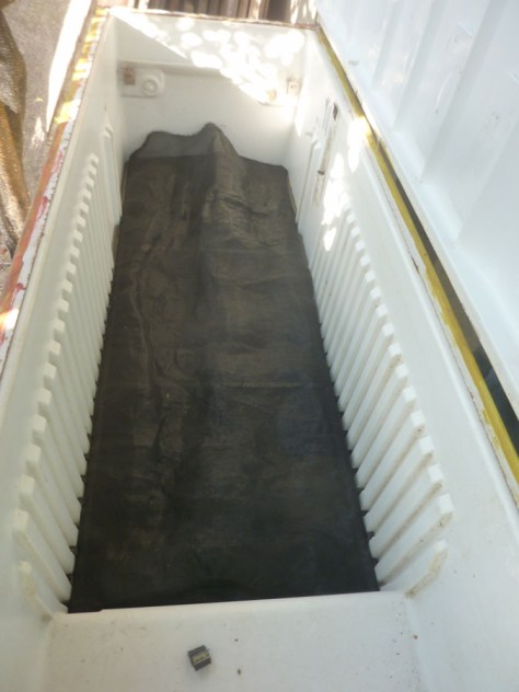 positionning the filter of separation with the drainage layer